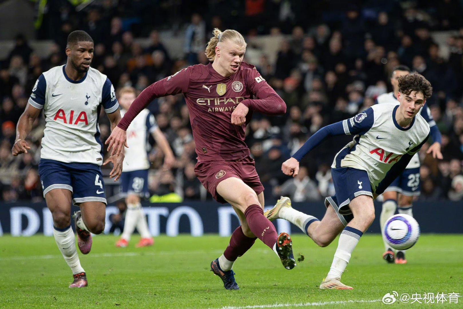 中欧体育下载 -曼城迎德甲关键赛；窗口期豪取连胜；压力陡增；心理建设被强调(樊振东德甲2连胜详情)