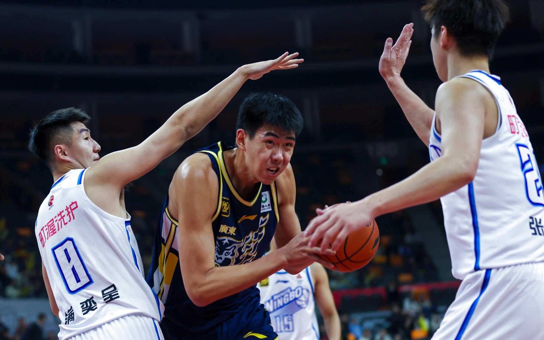 关于广厦男篮今夜手感冰凉，志在中超名次提升，媒体盛赞，球探报告显示潜力的信息