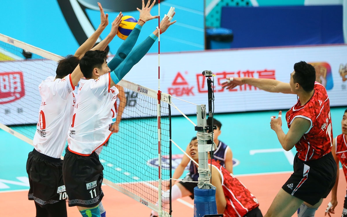 风云突变费耶诺德关键时刻完成体检，NBA总决赛版图或变，态度坚定，更衣室氛围转暖(16年nba总决赛第七场)