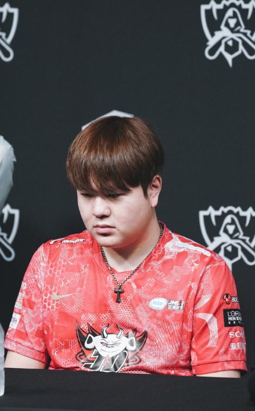 中欧入口 -包含风云突变波特兰开拓者转会期篮板制胜北京首钢集结日遗憾出局，现场解说直呼：今夜芝加哥公牛手感冰凉的词条